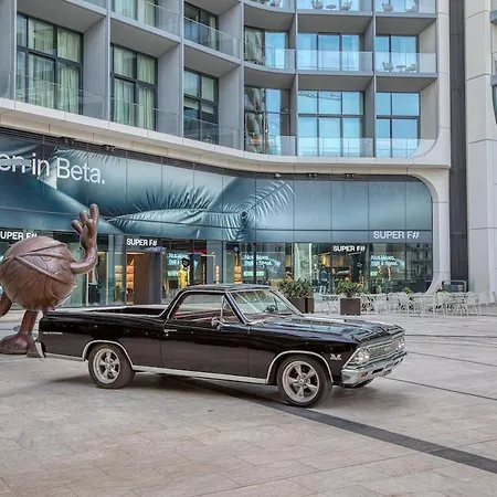Stunning In The Iconic Mercury Tower Apartment