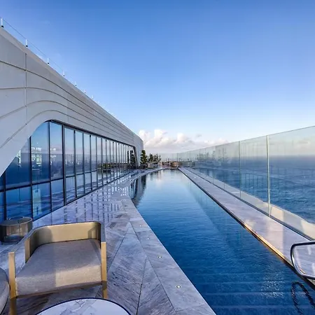 Stunning In The Iconic Mercury Tower Apartment