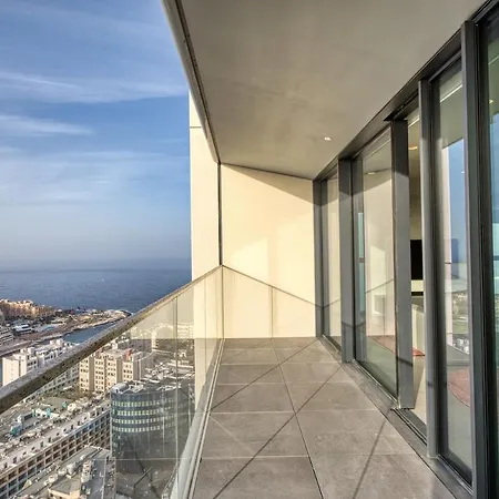 Apartment Stunning In The Iconic Mercury Tower