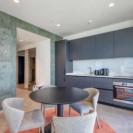 Stunning In The Iconic Mercury Tower * Saint Julian's